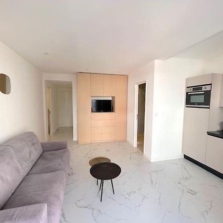 Joli Studio - Studio Neuf Terrasse Clim Wi-Fi 2 Min. Des Plages Antibes Eksteriør billede