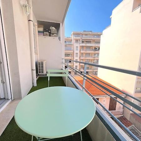 Joli Studio - Studio Neuf Terrasse Clim Wi-Fi 2 Min. Des Plages Antibes Eksteriør billede